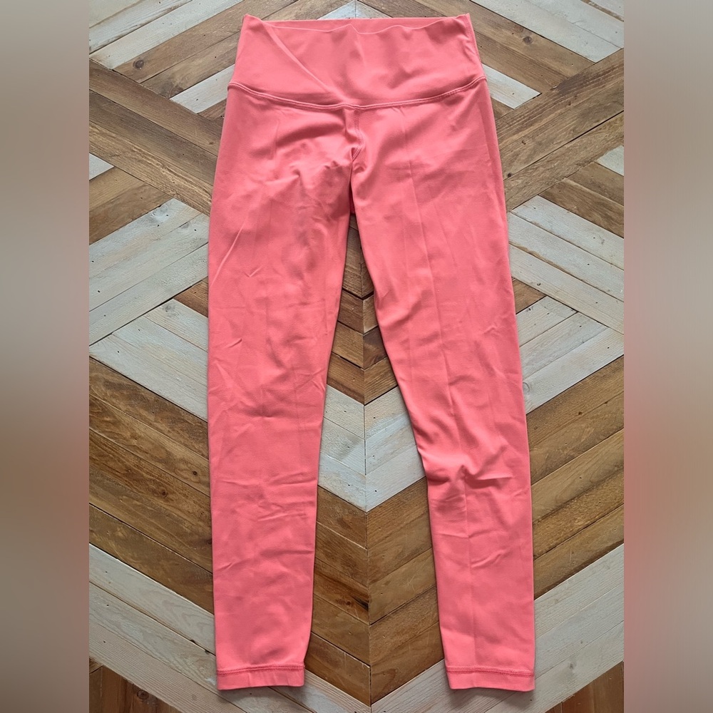 Bright Pink TNA Action Leggings Size Medium